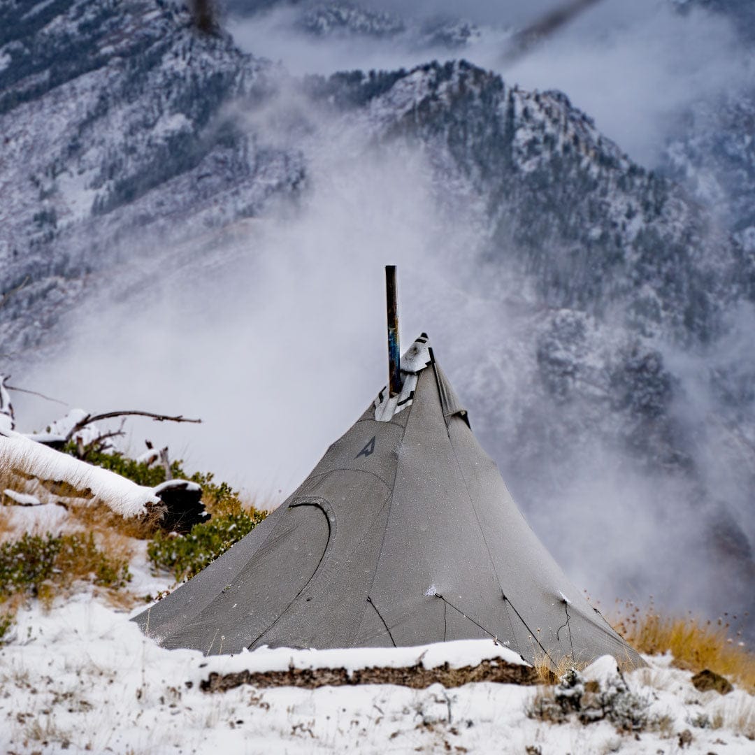 SOLITUDE 4 TIPI TENT [SILNYLON]