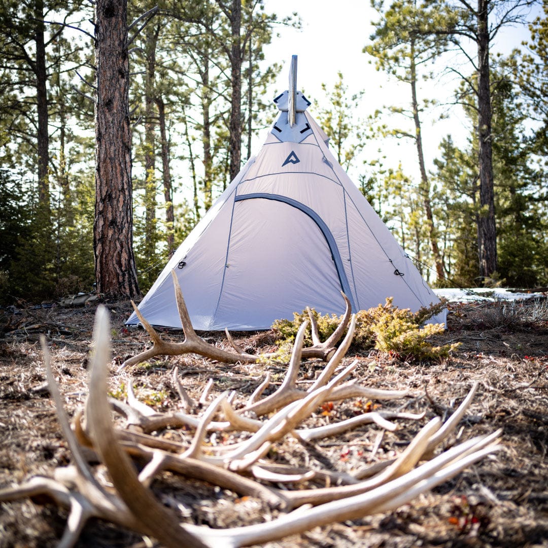SOLITUDE 4 TIPI TENT [SILNYLON]